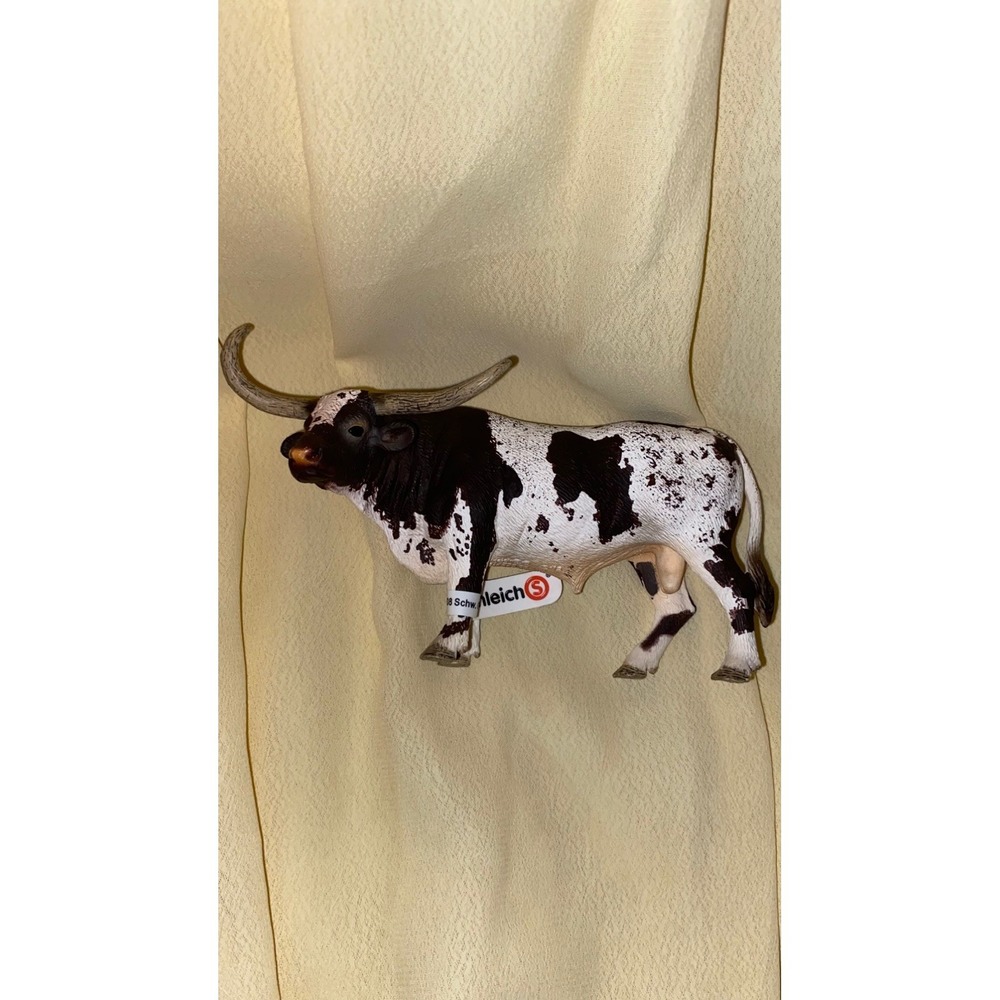 Schleich Long Horn Bull 73527 Hard Rubber Figure New with Tags